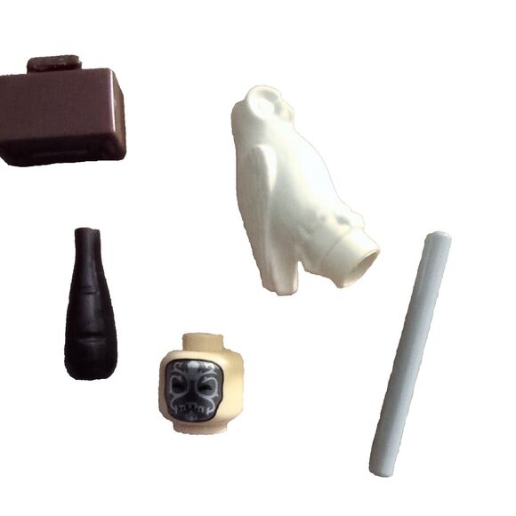 Harry Potter LEGO Mini Figures Ron Weasley Hedwig + Accessories - Picture 6 of 6